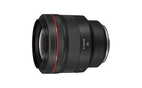 ポートレート撮影向け85mm中望遠レンズ